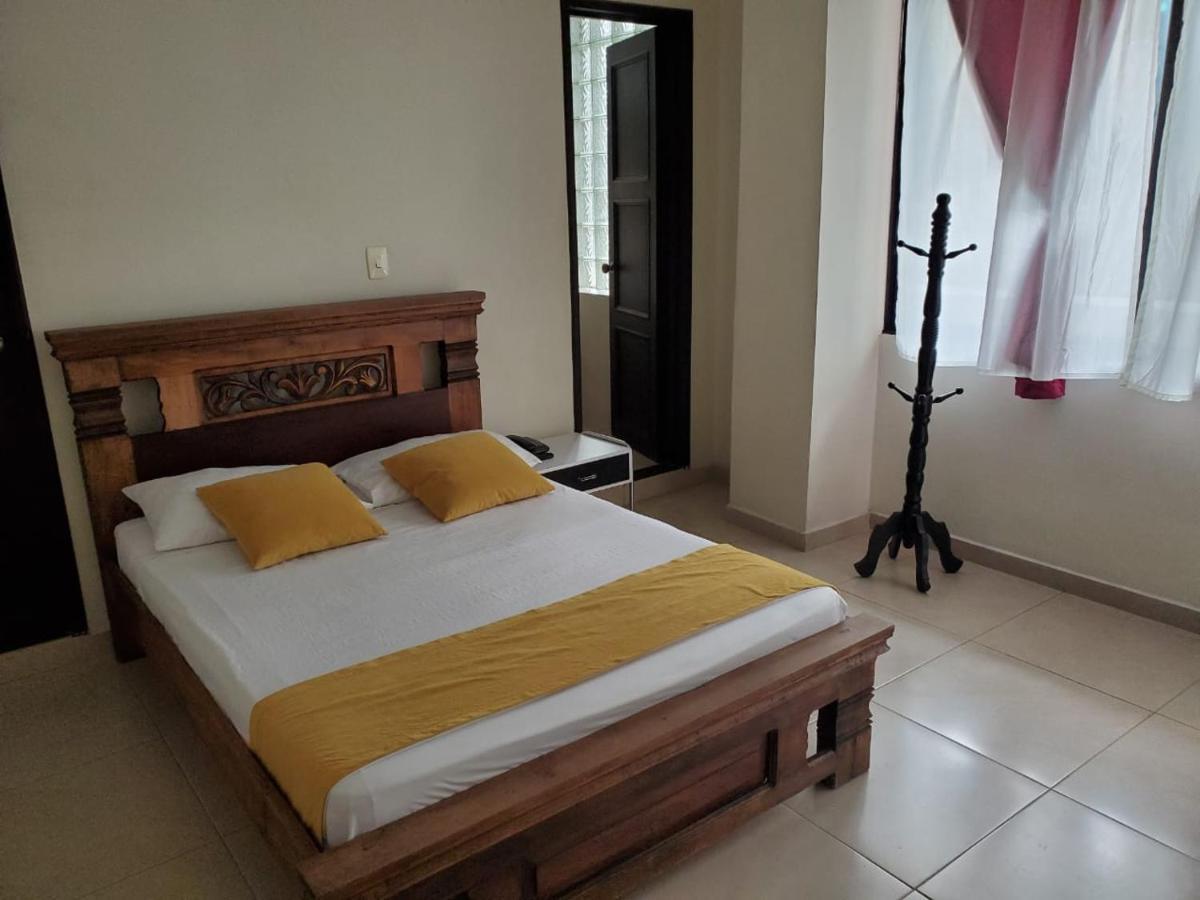 Hotel Cataluna بيريرا المظهر الخارجي الصورة