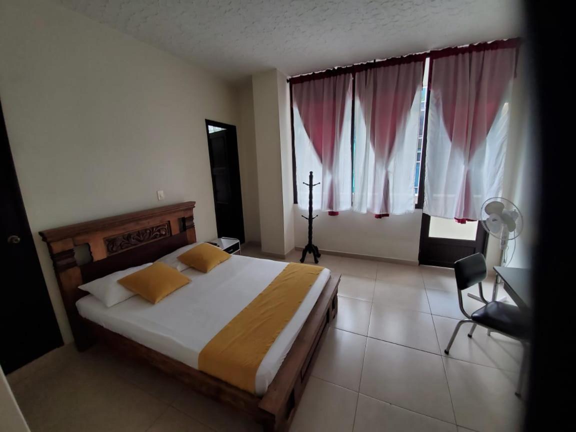 Hotel Cataluna بيريرا المظهر الخارجي الصورة